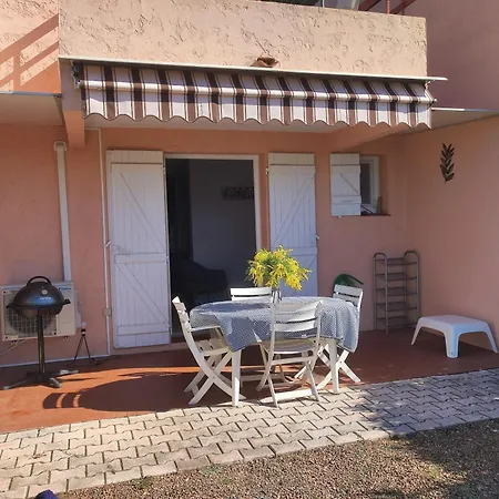 Apartment Joli Avec Jardin Dans Avec Piscines
