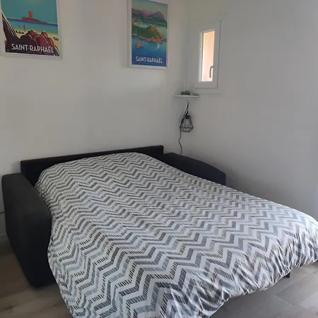 Joli Avec Jardin Dans Avec Piscines Apartment